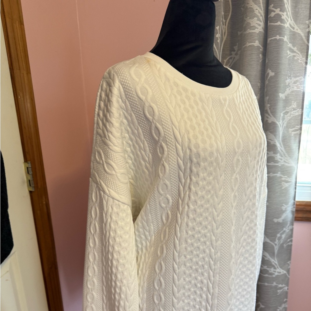 Ladies, NWT extra large pullover